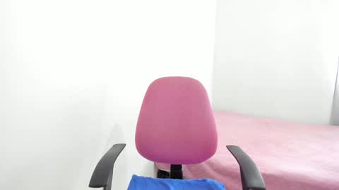 Snapshot of anniegray_12 chatting on March 5, 5:18 pm Annie online show from March 5, 5:18 pm