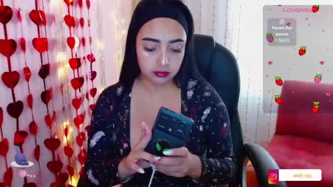   Annie  Independent model Hello all offline tokens are appreciated  thank you for your support.33 online show from March 3, 5:50 pm