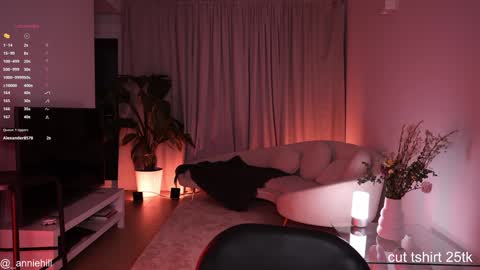 anniehillofficial_ online show from January 21, 7:17 pm