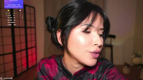 Snapshot of anniehillofficial_ chatting on April 26, 7:22 pm anniehillofficial_ online show from April 26, 7:22 pm