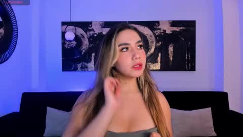 Snapshot of anniemonroe1 chatting on December 15, 11:58 am Annie Monroe online show from December 15, 11:58 am