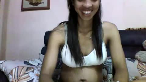 Snapshot of anniesexy1 chatting on November 19, 5:57 pm anniesexy1 online show from November 19, 5:57 pm
