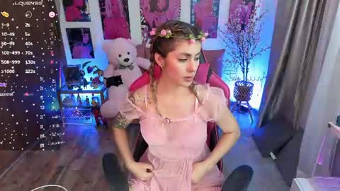 Annie FROM 8AM TO 4PM CDT online show from June 19, 8:12 pm