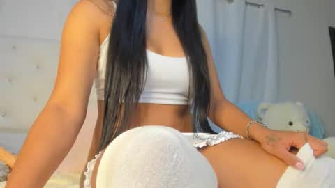 Snapshot of annigv chatting on September 30, 9:47 am Angels Melody online show from September 30, 9:47 am