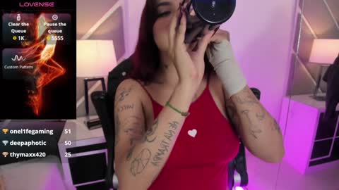 Annika online show from December 13, 4:16 pm