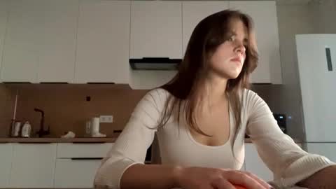 Leila Bruno online show from September 14, 3:11 pm