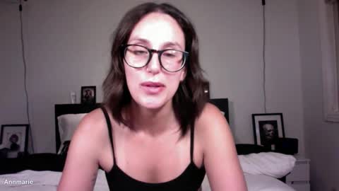 Snapshot of annmarieferrara chatting on April 22, 2:36 am Ann online show from April 22, 2:36 am