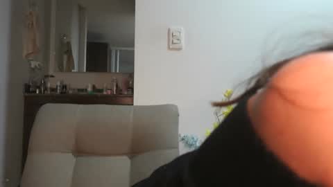annrousse online show from February 8, 1:54 am