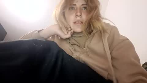 annrousse online show from September 11, 2:33 am