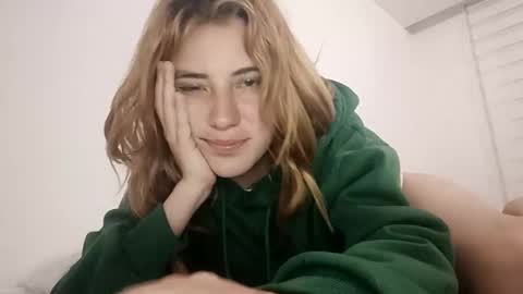 annrousse online show from September 15, 2:22 am