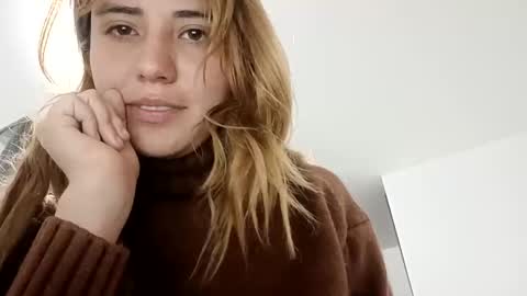 annrousse online show from September 16, 2:23 am