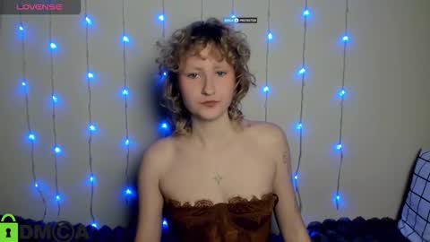 Snapshot of annstasia chatting on March 19, 5:06 pm annstasia online show from March 19, 5:06 pm