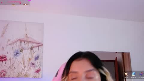 Snapshot of anntonellalee chatting on November 18, 8:02 pm Antonella Lee online show from November 18, 8:02 pm