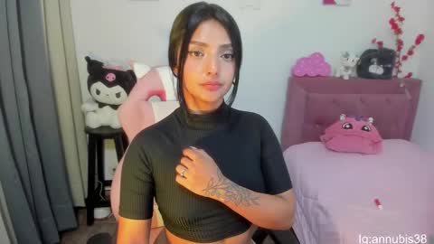 Snapshot of annubis_lia chatting on January 17, 8:02 am SOFIA INDEPENDENT MODEL online show from January 17, 8:02 am