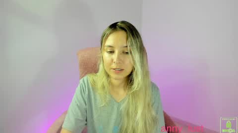 Issabela online show from November 7, 3:56 pm