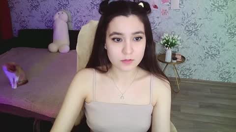 Annie online show from January 31, 4:03 am
