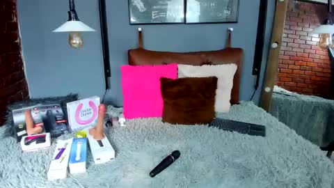 anny_stan online show from December 11, 2:00 pm