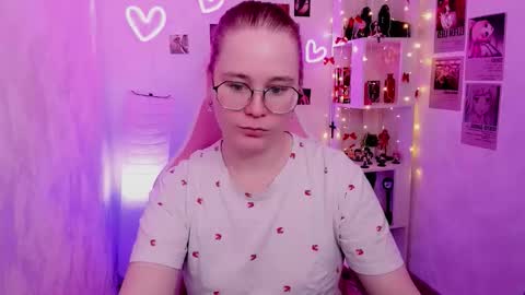 Anny online show from February 8, 8:29 am