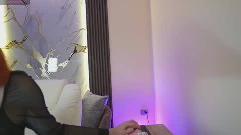 Snapshot of annybuny chatting on September 15, 12:05 pm Ana online show from September 15, 12:05 pm