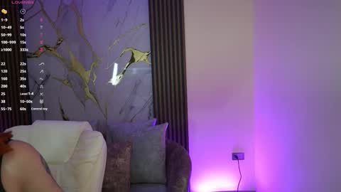 Snapshot of annybuny chatting on September 29, 11:37 am Ana online show from September 29, 11:37 am