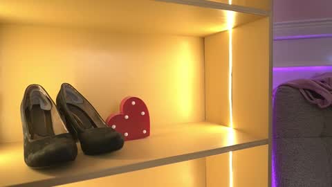 Snapshot of annybuny chatting on November 20, 11:32 am Ana online show from November 20, 11:32 am