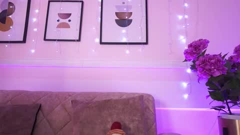 Ana online show from January 16, 11:47 am