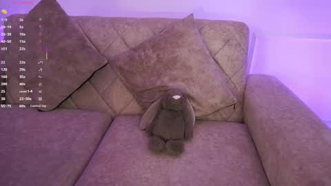 Ana online show from March 6, 2:13 pm