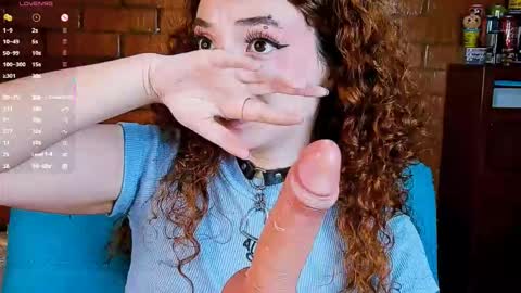 Snapshot of annycolin chatting on March 5, 10:17 pm Anny IG online show from March 5, 10:17 pm