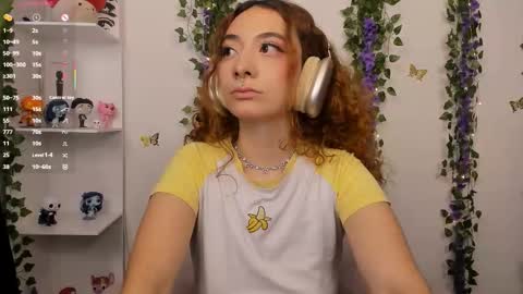 Snapshot of annycolin chatting on March 23, 7:29 pm Anny IG online show from March 23, 7:29 pm