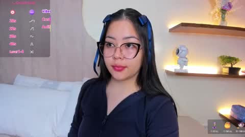 A N N Y E  online show from October 24, 12:23 pm