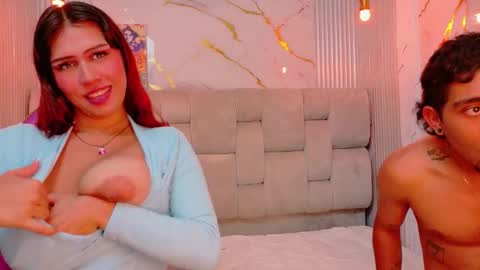 annyeli_bigtits online show from February 28, 3:07 am