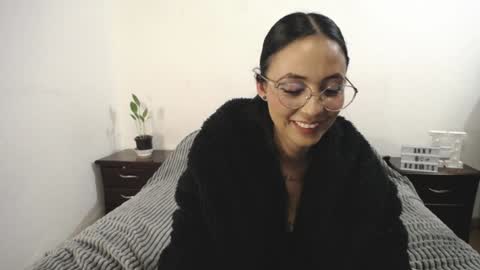 Snapshot of annyroberts_89 chatting on January 20, 11:43 pm Anny online show from January 20, 11:43 pm