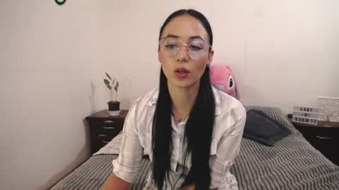 Snapshot of annyroberts_89 chatting on February 7, 8:42 pm Anny online show from February 7, 8:42 pm