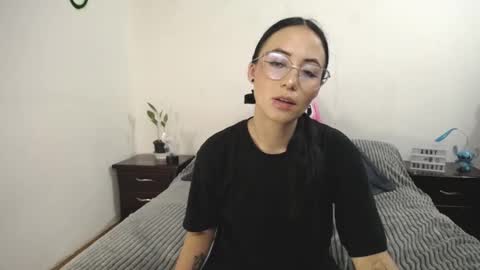 Snapshot of annyroberts_89 chatting on February 21, 1:22 am Anny online show from February 21, 1:22 am