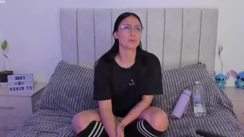 Snapshot of annyroberts_89 chatting on November 5, 10:54 pm Anny online show from November 5, 10:54 pm