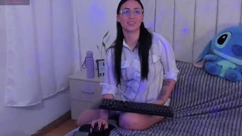 Snapshot of annyroberts_89 chatting on November 20, 10:09 pm Anny online show from November 20, 10:09 pm