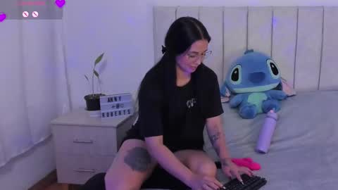 Snapshot of annyroberts_89 chatting on November 23, 10:09 pm Anny online show from November 23, 10:09 pm