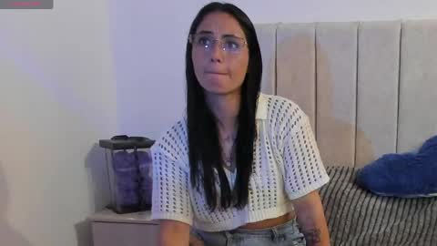 Snapshot of annyroberts_89 chatting on April 14, 11:00 pm Anny online show from April 14, 11:00 pm