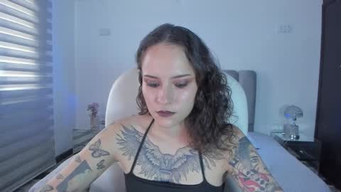 AnnyT online show from March 2, 9:21 pm