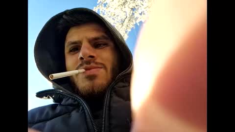 Snapshot of anonimul_suprem chatting on April 7, 6:25 am anonimul_suprem online show from April 7, 6:25 am