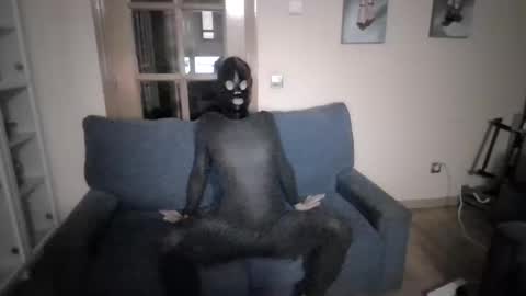 Snapshot of anonimvs chatting on April 15, 11:27 pm Anonimvs online show from April 15, 11:27 pm