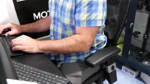 D online show from October 8, 1:09 pm