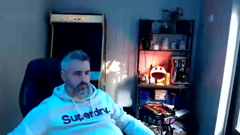anonymousblokeuk online show from September 22, 8:16 am