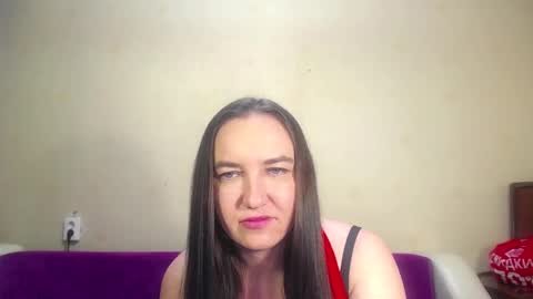 Snapshot of anora_ chatting on March 6, 5:03 am anora_ online show from March 6, 5:03 am