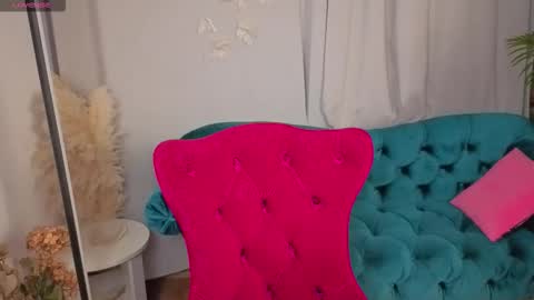 Anora online show from February 1, 7:23 pm