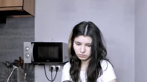 Anora online show from March 15, 9:10 pm