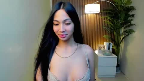Stacy Maurice online show from December 15, 9:24 am