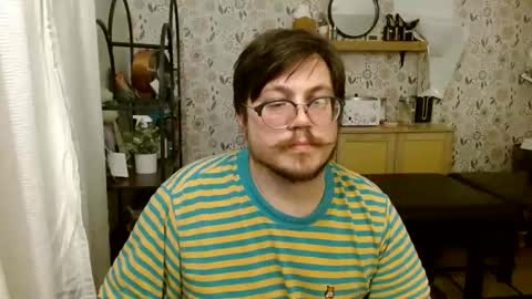 Answer4242 online show from September 22, 9:44 am