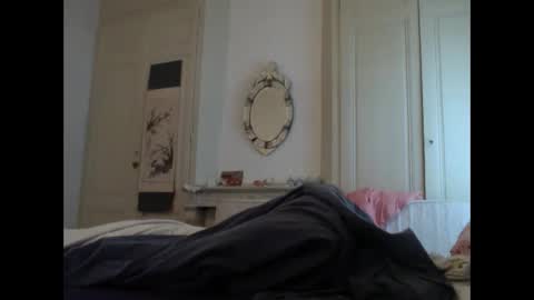 Snapshot of ant1rooxo chatting on January 8, 10:59 am anton online show from January 8, 10:59 am
