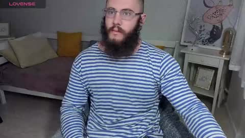 Ant online show from May 9, 3:39 pm